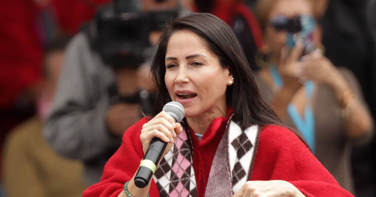 Detención de Luisa González en Ecuador por financiamiento irregular