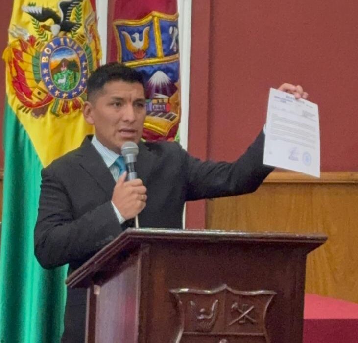Municipio de Oruro reestructura funciones de personal