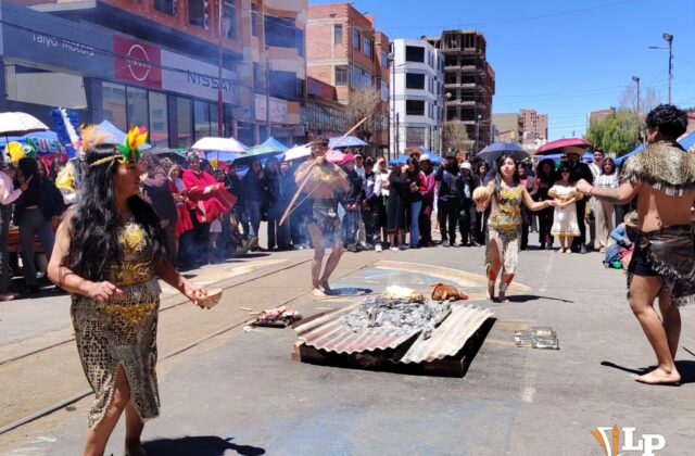 Feria de Pluralismo Jurídico en la UTO: Celebrando la Diversidad Cultural Boliviana