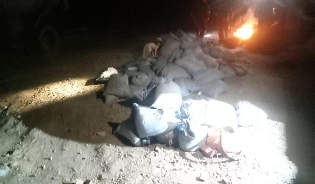 Recuperan 140 sacos de mineral en Huanuni tras operativo policial