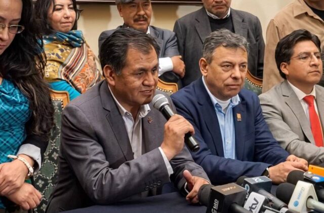 Víctor Quispe asume la jefatura de bancada del PDC en el Senado