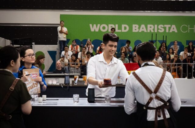 Nicolás Vargas destaca en el Mundial de Baristas 2026