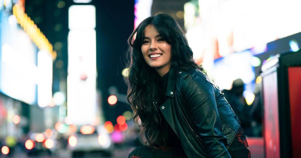 Talento boliviano brilla en Nueva York con una interpretación de ‘Como la flor’