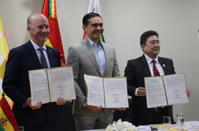 Bolivia firma acuerdo histórico con WWF para el financiamiento de áreas protegidas