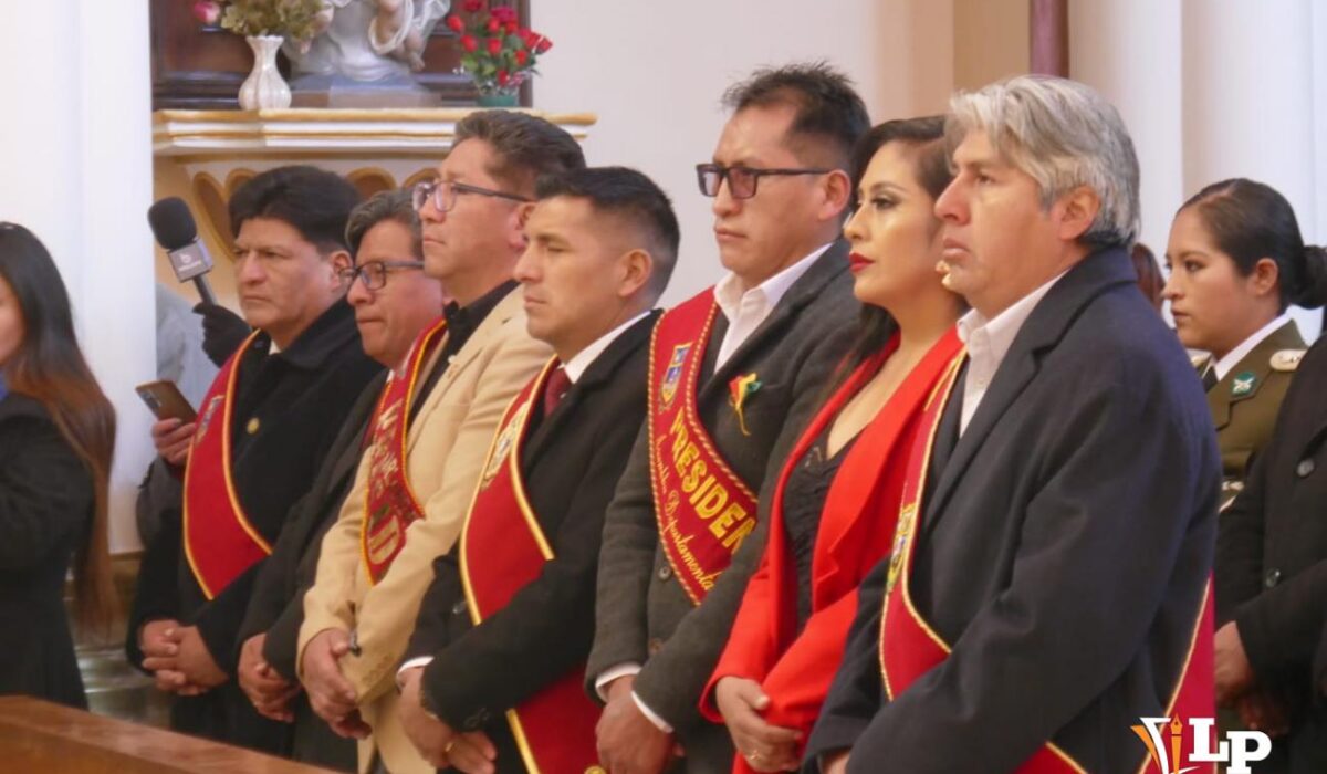 Oruro celebra 216 años de la Revolución del 6 de Octubre