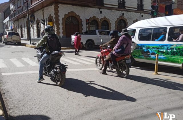 Caravana Motociclista en Oruro Promueve la Seguridad Vial