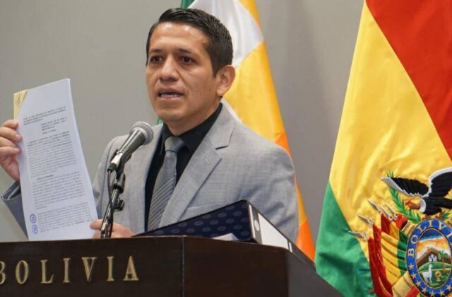 Exfuncionarios de Senatex involucrados en transferencia irregular de Bs 4,5 millones