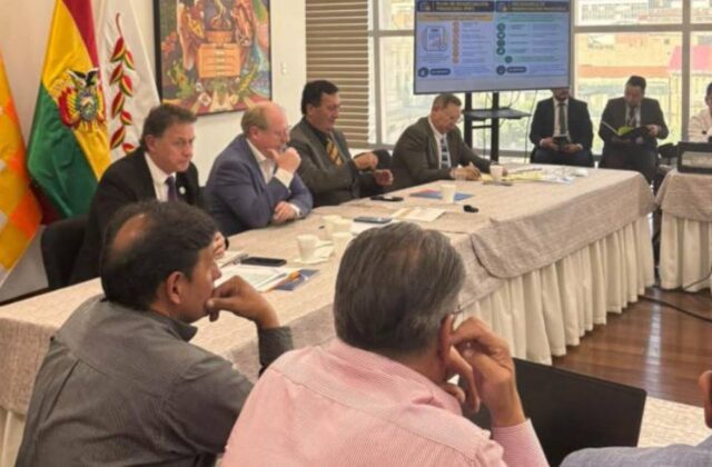 Gobierno y gobernaciones dan pasos firmes hacia la modificación de leyes tributarias e internacionales