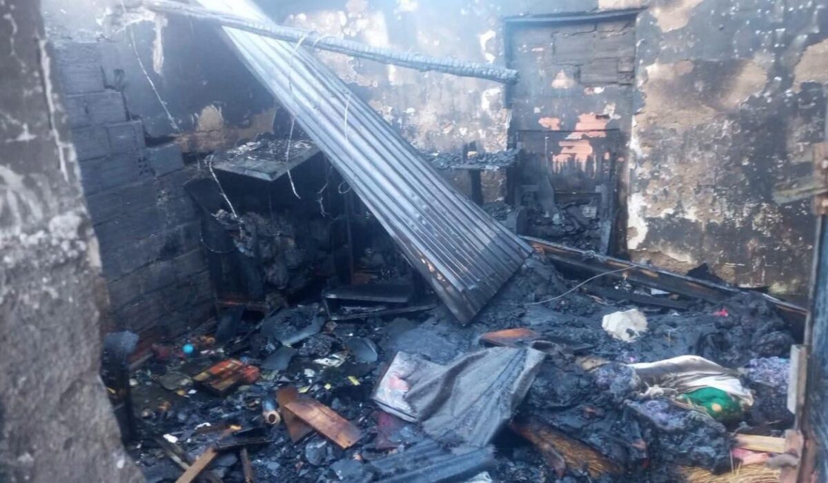 Colilla de cigarrillo provoca incendio en Oruro