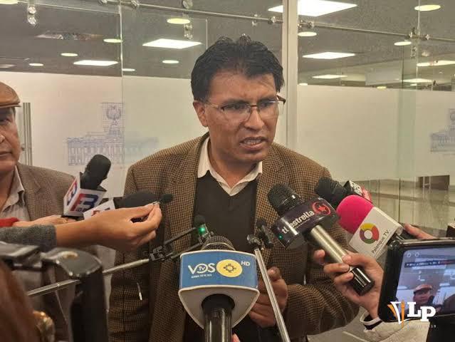 Unidad trabaja en la recuperación del curul de Condori y respalda a Moscoso