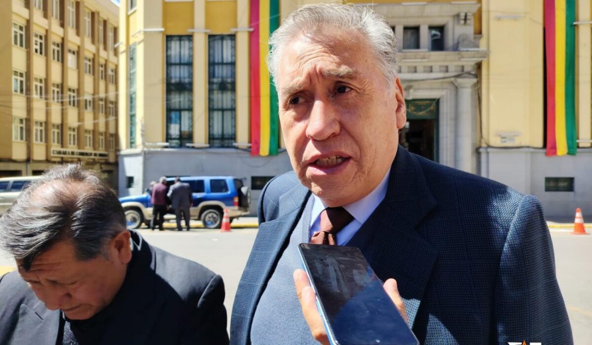 Cívicos de Oruro demandan ley para activar el proyecto Carangas