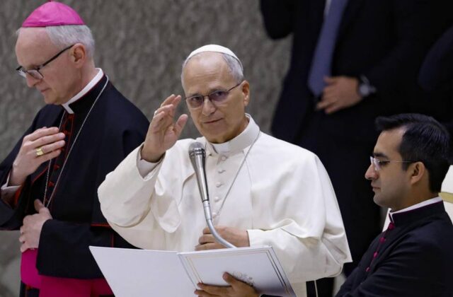 Perú establece días no laborables por la visita papal