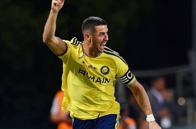 Cristiano Ronaldo alcanza 985 goles tras un hat-trick