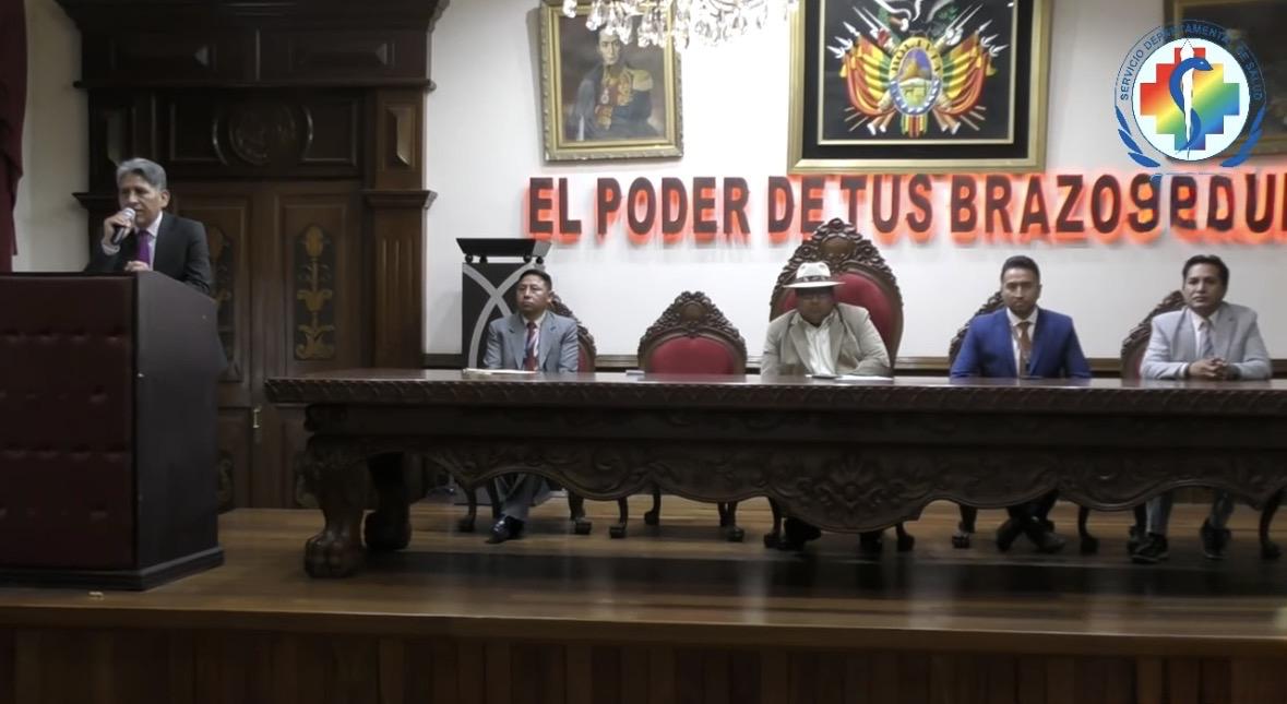 Reconocimiento a odontólogos en Oruro por su labor en salud bucal
