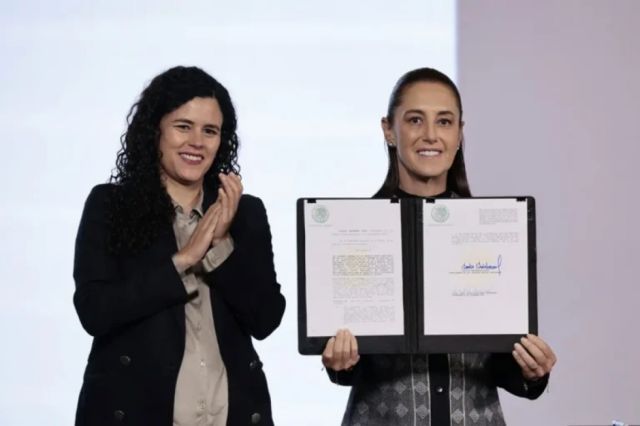 México establece nacionalidad única para altos cargos