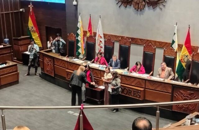 Reelección de Diego Ávila en la Presidencia del Senado
