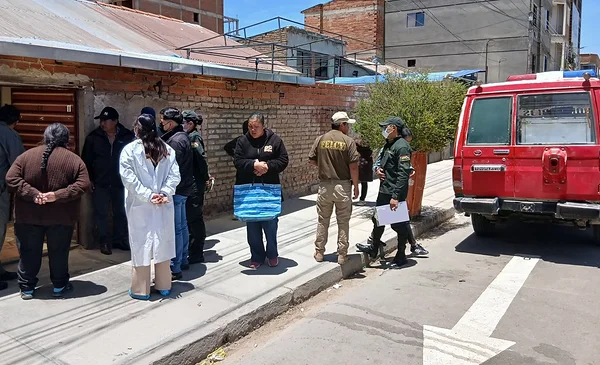 Mujer de 58 años es encontrada muerta en Oruro; su acompañante detenido